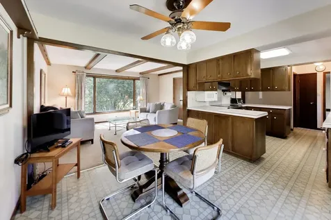 103 Cottonwood Road Northbrook IL 60062