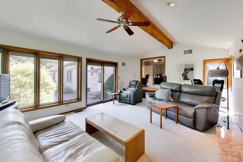 103 Cottonwood Road Northbrook IL 60062