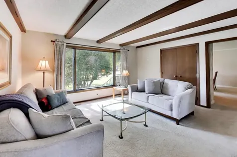 103 Cottonwood Road Northbrook IL 60062