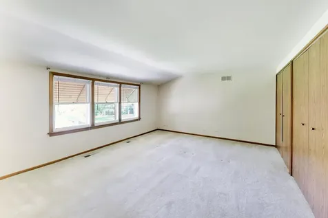 103 Cottonwood Road Northbrook IL 60062