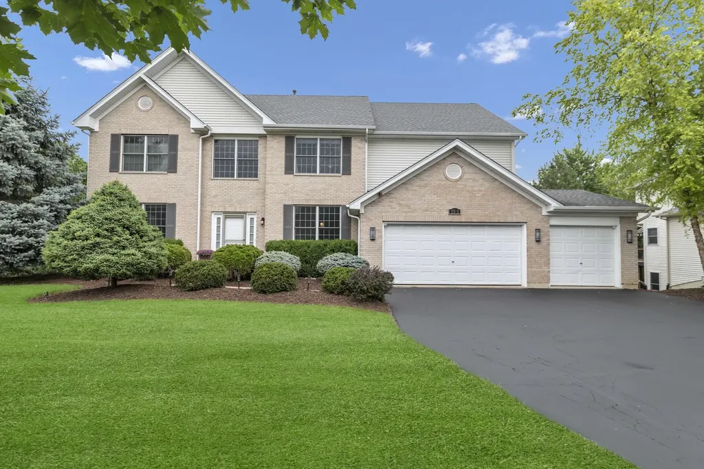 1311 Bison Lane Hoffman Estates IL 60192