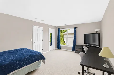 1311 Bison Lane Hoffman Estates IL 60192