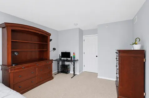 1311 Bison Lane Hoffman Estates IL 60192