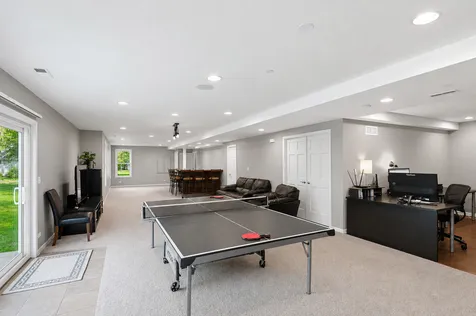 1311 Bison Lane Hoffman Estates IL 60192