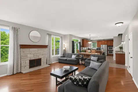 1311 Bison Lane Hoffman Estates IL 60192