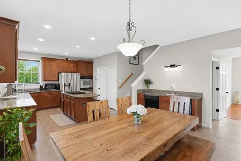 1311 Bison Lane Hoffman Estates IL 60192