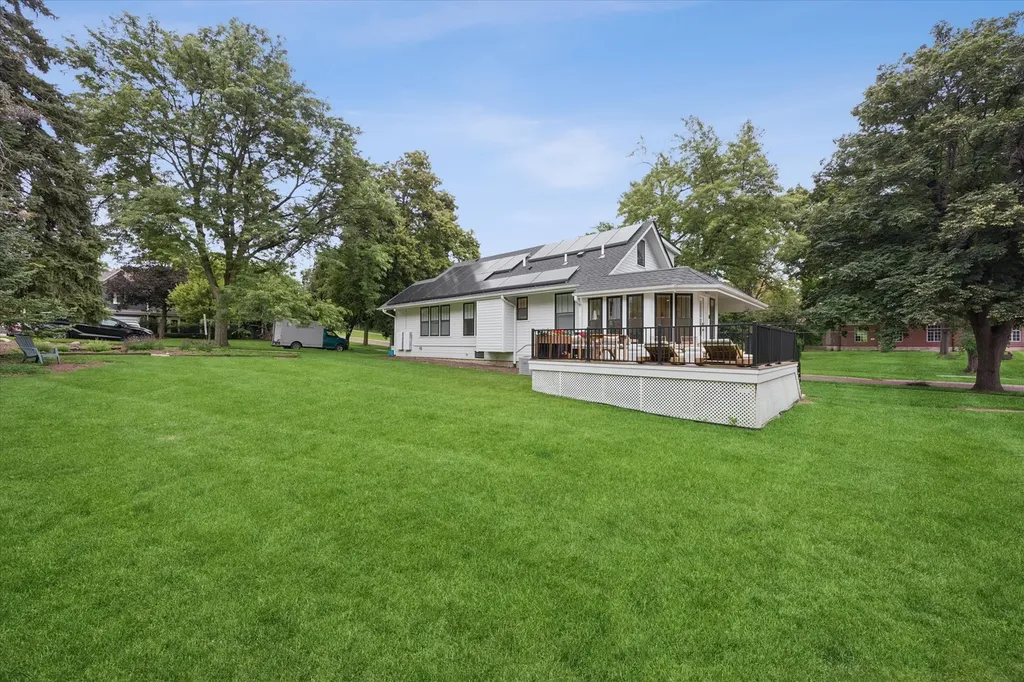 146 East Maple Street Hinsdale IL 60521
