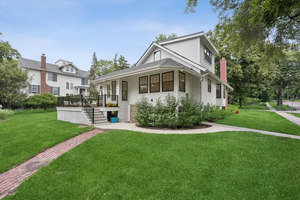146 East Maple Street Hinsdale IL 60521