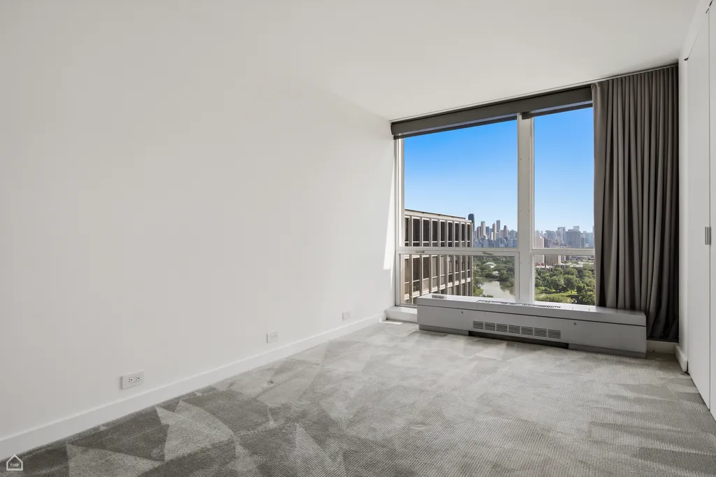 340 West Diversey Parkway Chicago IL 60657