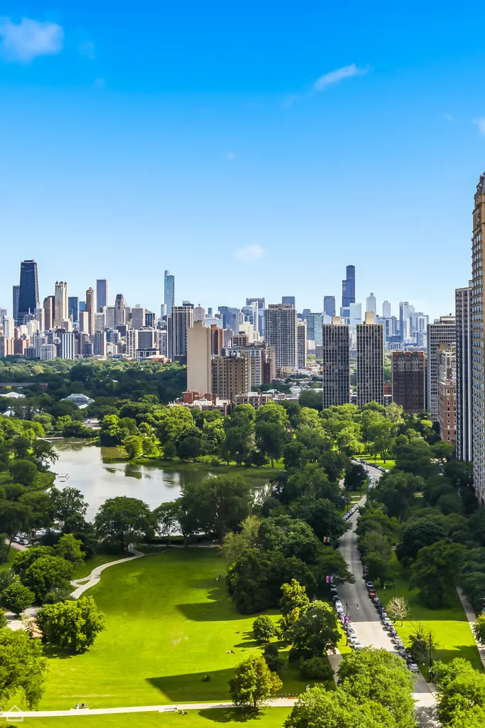 340 West Diversey Parkway Chicago IL 60657