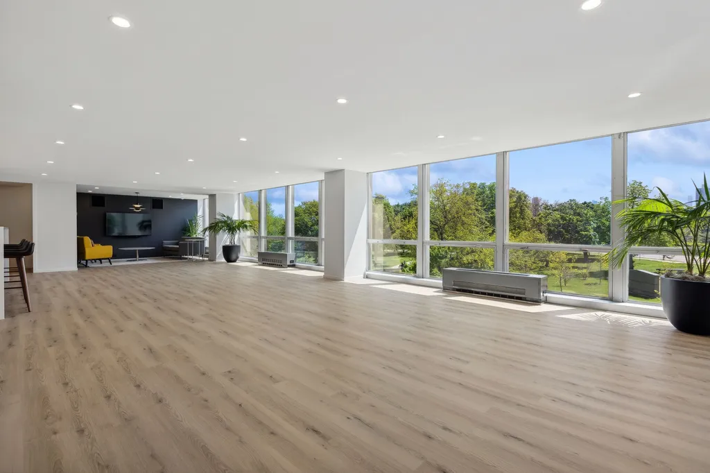 340 West Diversey Parkway Chicago IL 60657