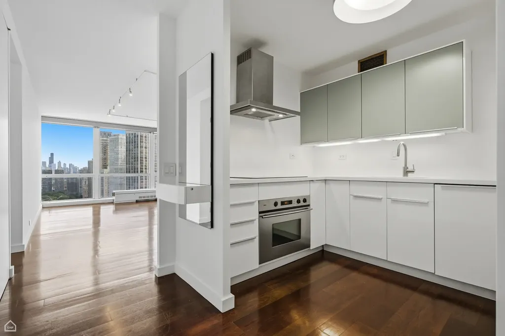 340 West Diversey Parkway Chicago IL 60657