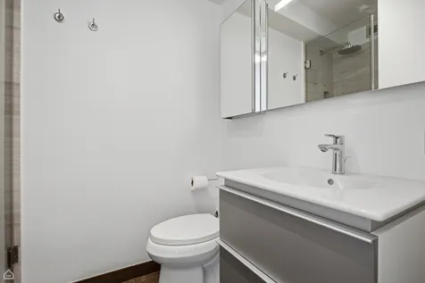 340 West Diversey Parkway Chicago IL 60657