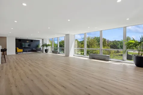 340 West Diversey Parkway Chicago IL 60657