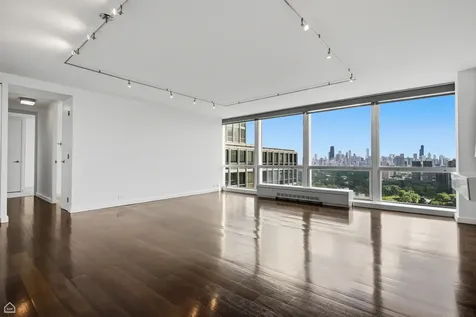 340 West Diversey Parkway Chicago IL 60657