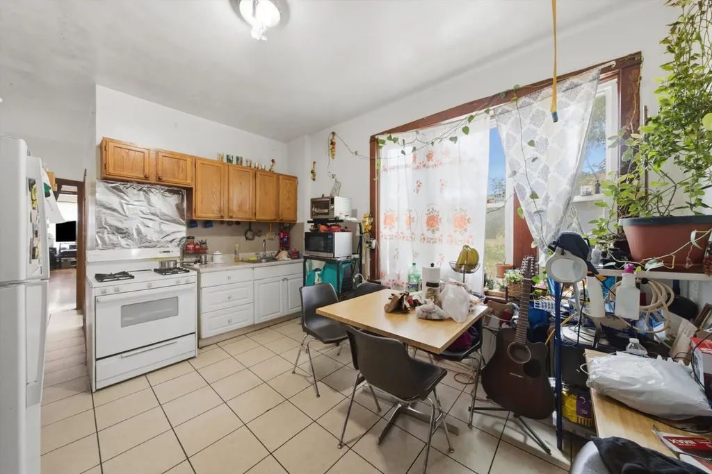 3901 West Fullerton Avenue Chicago IL 60647
