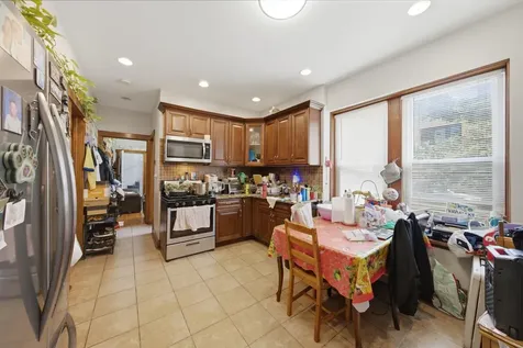 3901 West Fullerton Avenue Chicago IL 60647