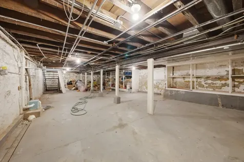 3901 West Fullerton Avenue Chicago IL 60647