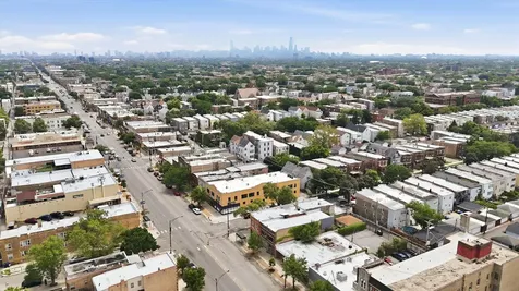3901 West Fullerton Avenue Chicago IL 60647