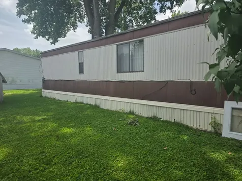 190 Carriage Lane Sauk Village IL 60411