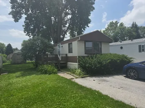 190 Carriage Lane Sauk Village IL 60411