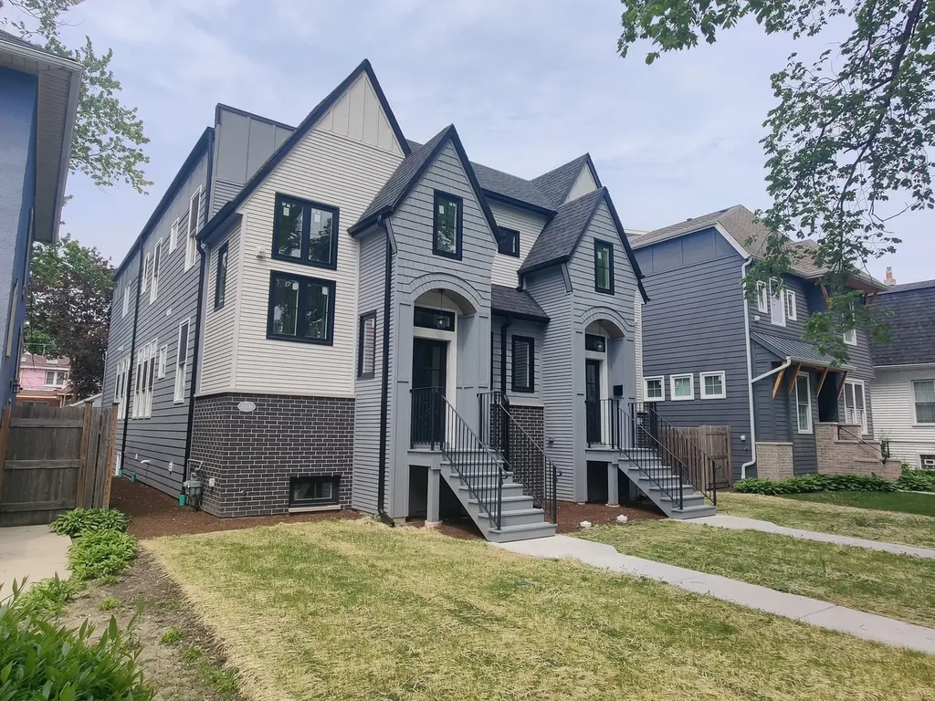 2106 Darrow Avenue Evanston IL 60201
