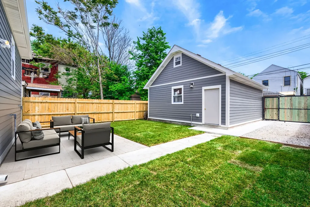4229 South Princeton Avenue Chicago IL 60609