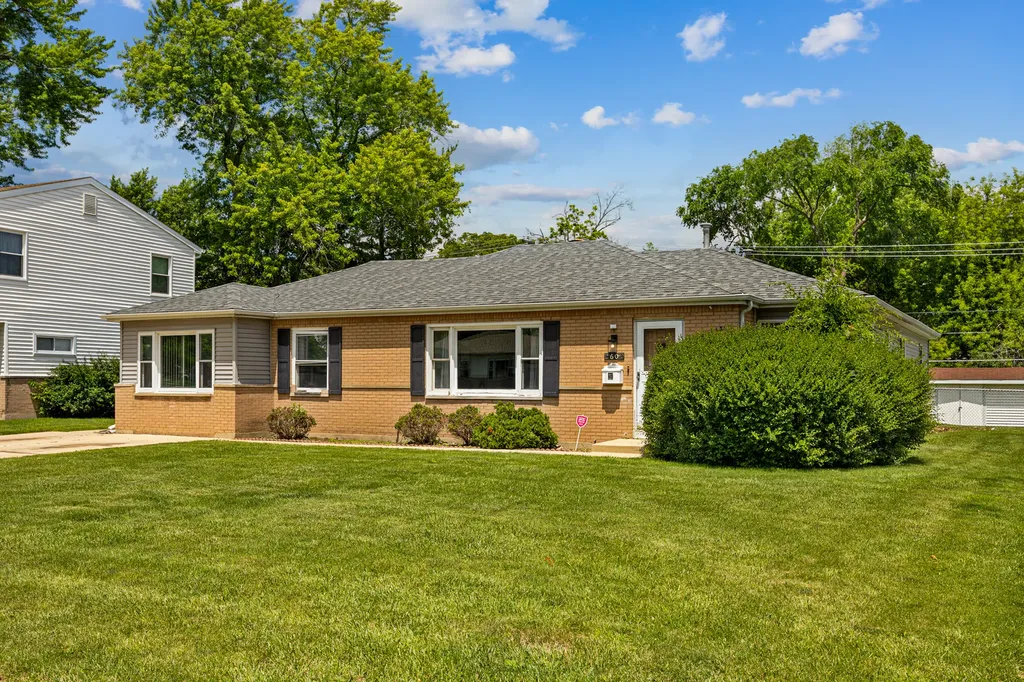 60 Arizona Lane Hoffman Estates IL 60169