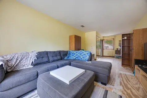 60 Arizona Lane Hoffman Estates IL 60169