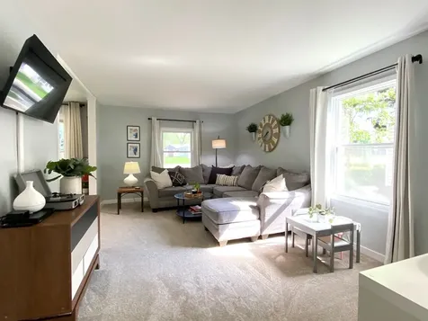 136 Saugatuck Road Montgomery IL 60538