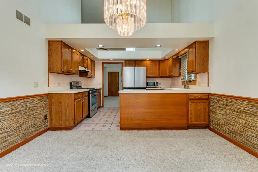 69 North Lambert Road Glen Ellyn IL 60137