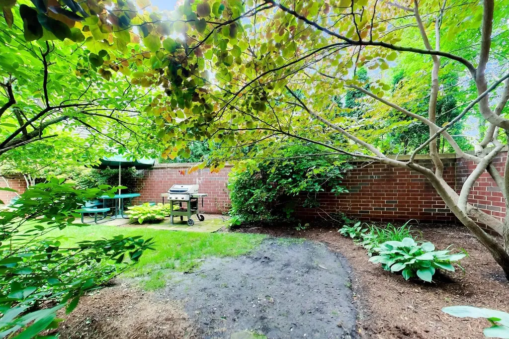 1107 Greenleaf Avenue Wilmette IL 60091