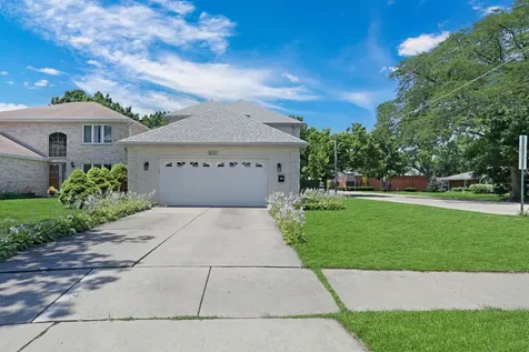 8444 Morton Avenue Morton Grove IL 60053