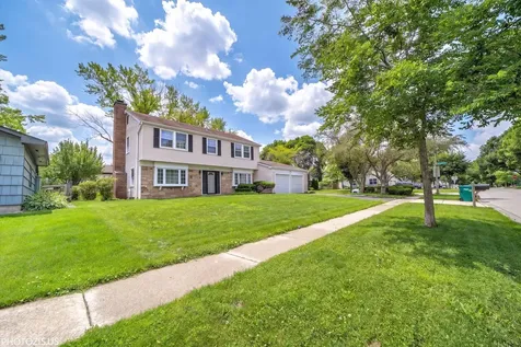1111 Plum Grove Circle Buffalo Grove IL 60089