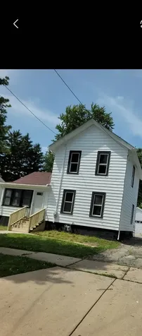 826 Grove Street Aurora IL 60505