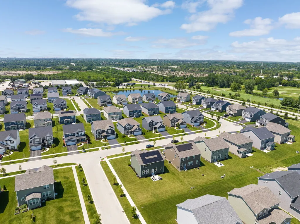 2088 Bent Grass Way Bolingbrook IL 60490