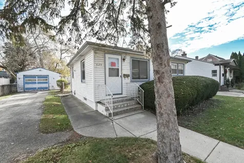 629 South Fulton Avenue Waukegan IL 60085