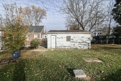 629 South Fulton Avenue Waukegan IL 60085