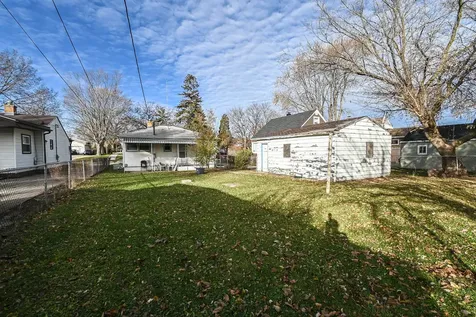 629 South Fulton Avenue Waukegan IL 60085