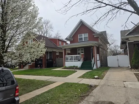 316 South 10th Avenue Maywood IL 60153
