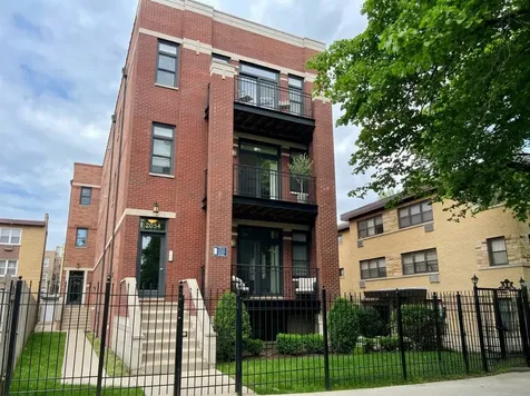 2054 West Chase Avenue Chicago IL 60626