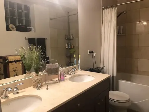 2054 West Chase Avenue Chicago IL 60626