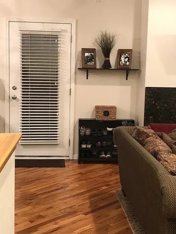 2054 West Chase Avenue Chicago IL 60626