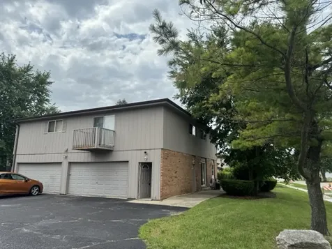 104 West Countryside Parkway Yorkville IL 60560