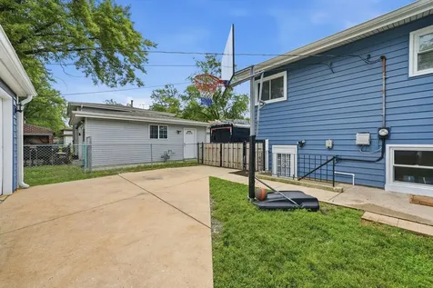 216 Lee Street Park Forest IL 60466