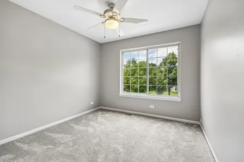 561 Ivory Lane Bartlett IL 60103