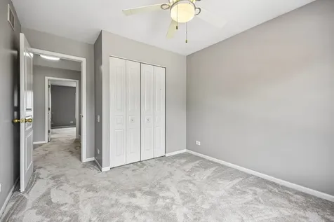 561 Ivory Lane Bartlett IL 60103