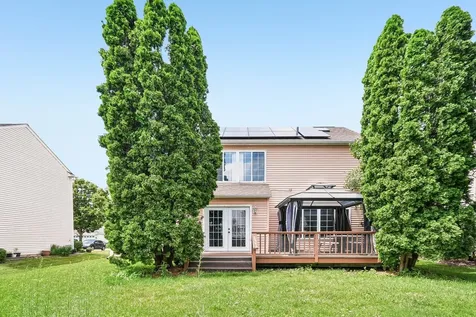 561 Ivory Lane Bartlett IL 60103