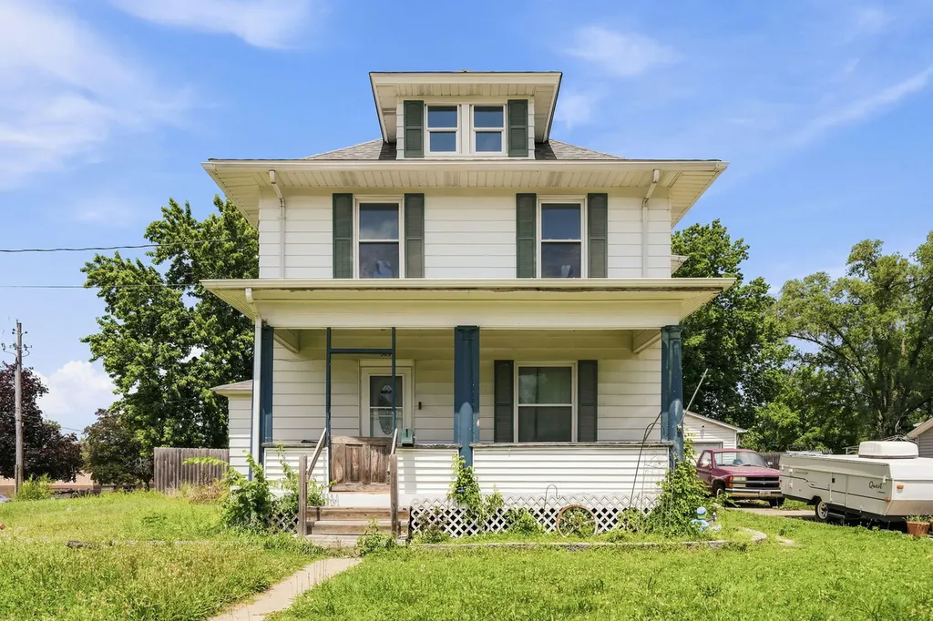 503 21ST Avenue Rock Island IL 61201