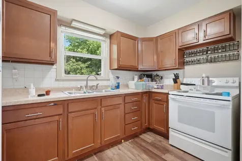 503 21ST Avenue Rock Island IL 61201